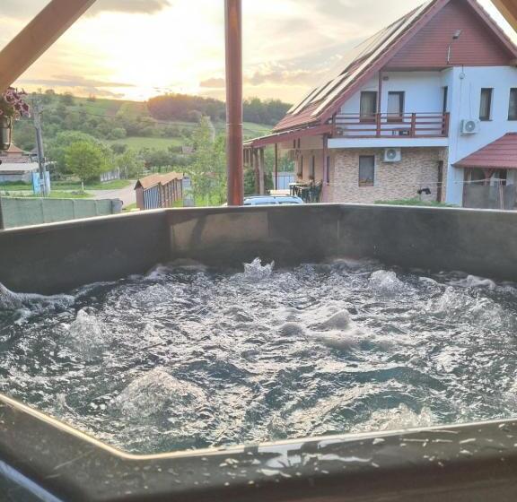 酒店 Pensiunea Agroturistica Havanna