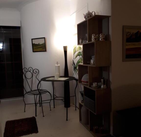 פנסיון A La Fugue