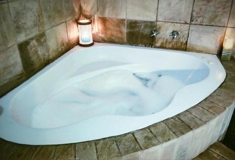 بنسيون Adorable Designs