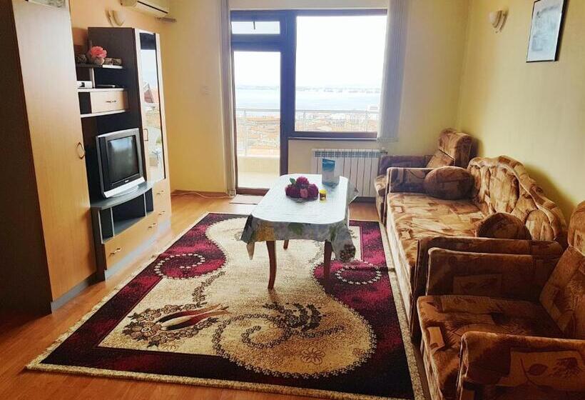 פנסיון Guest House Byki