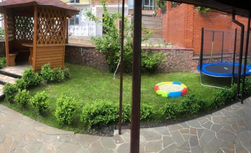 پانسیون Magnolia Truskavets