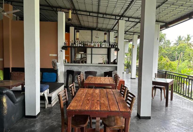 بنسيون Meritha