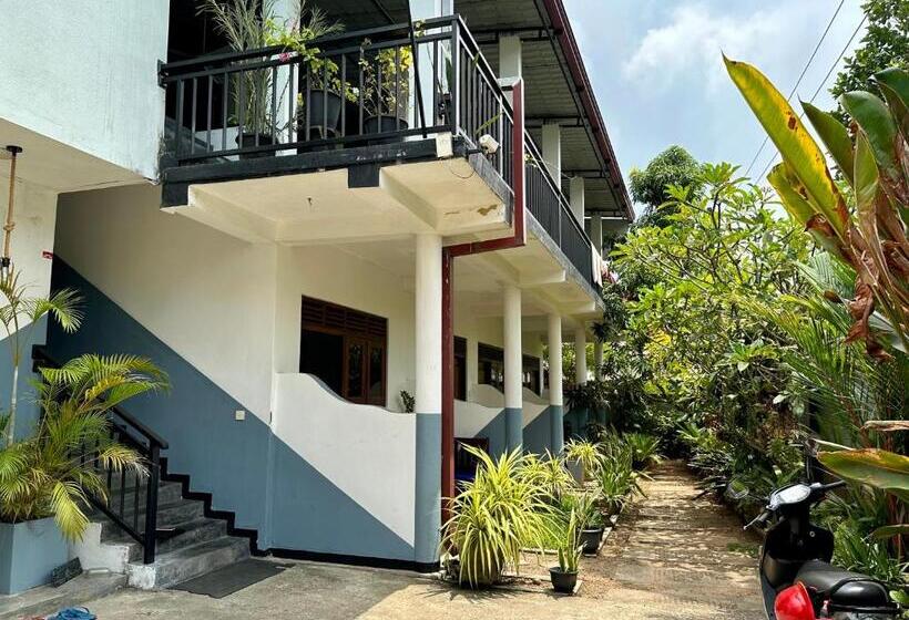 بنسيون Meritha