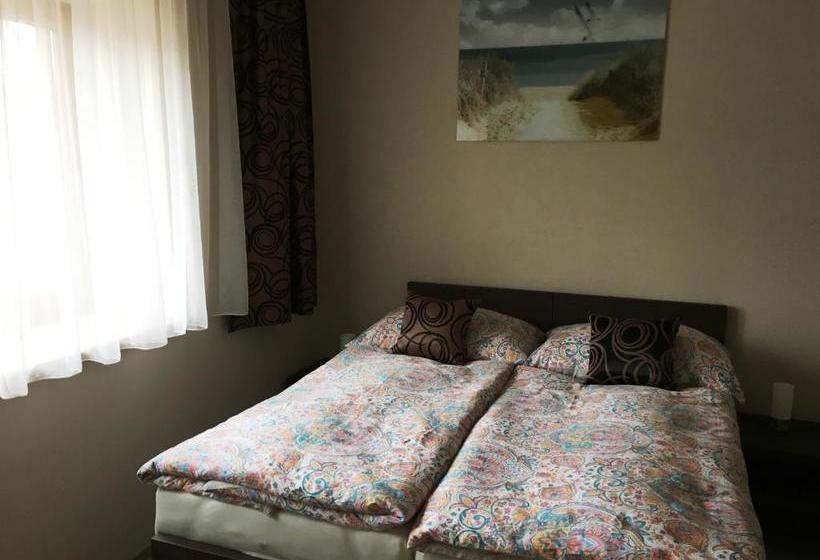 פנסיון Pikolo   Izby Na Prenájom