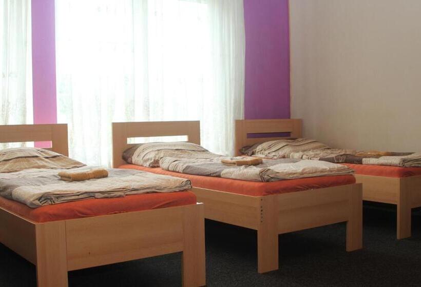 بنسيون Penzion V Ráji