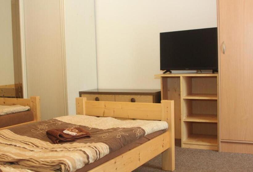 بنسيون Penzion V Ráji