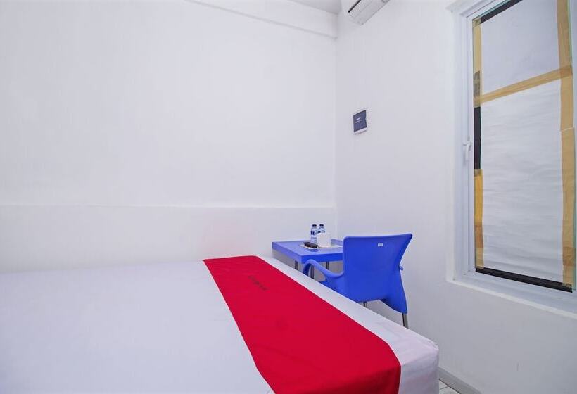 פנסיון Reddoorz Near Stan