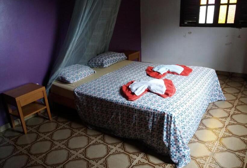 膳宿费 Sitiopousada.  Os Tres