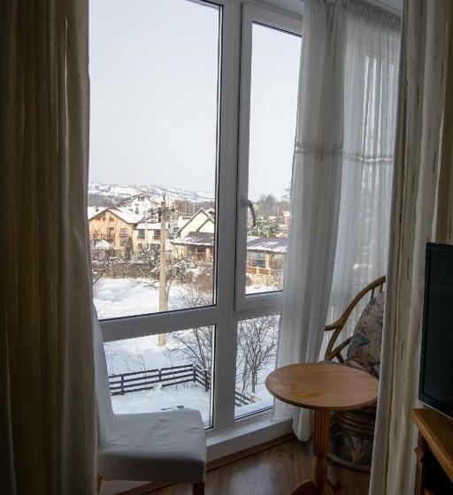 بنسيون Vila Alisa