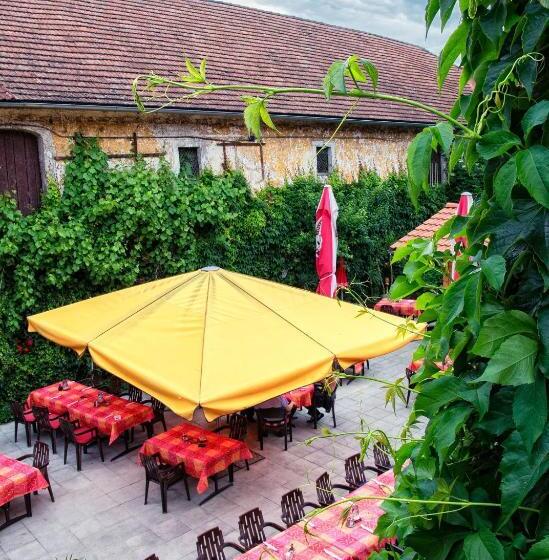 호스텔 Gasthof Mandorfer