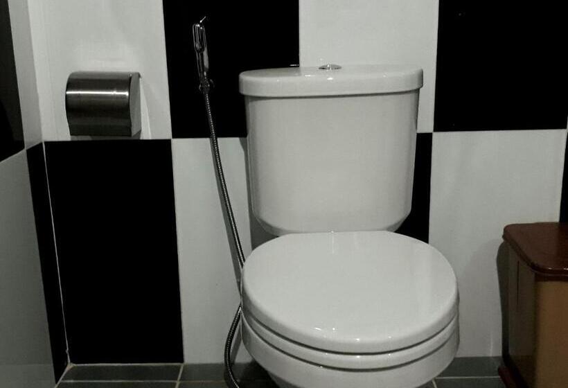 בית מלון כפרי Capitol One