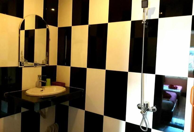 בית מלון כפרי Capitol One