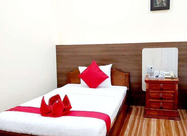 בית מלון כפרי Capitol One