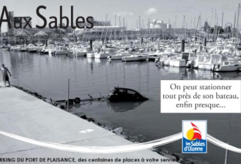 Отель Hôtel Du Commerce