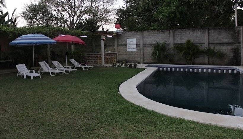 펜션 Bm Zihua Casa De Huéspedes