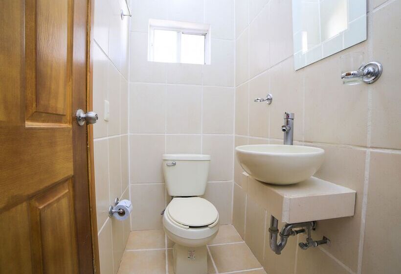 펜션 Bm Zihua Casa De Huéspedes