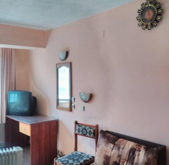 膳宿费 Bonbon Guest House