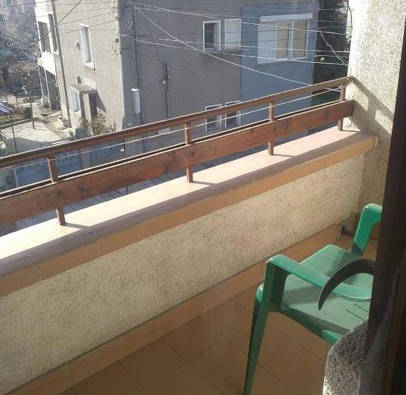 膳宿费 Bonbon Guest House