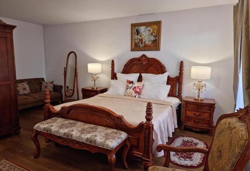 بنسيون Cetatea Medievala