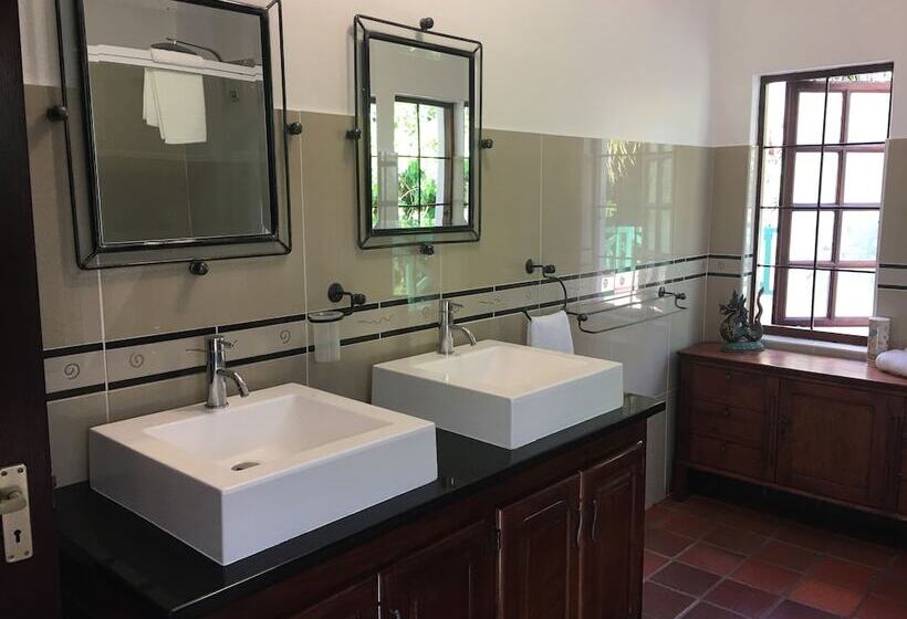 Pension Cuckoos Nest Guest House