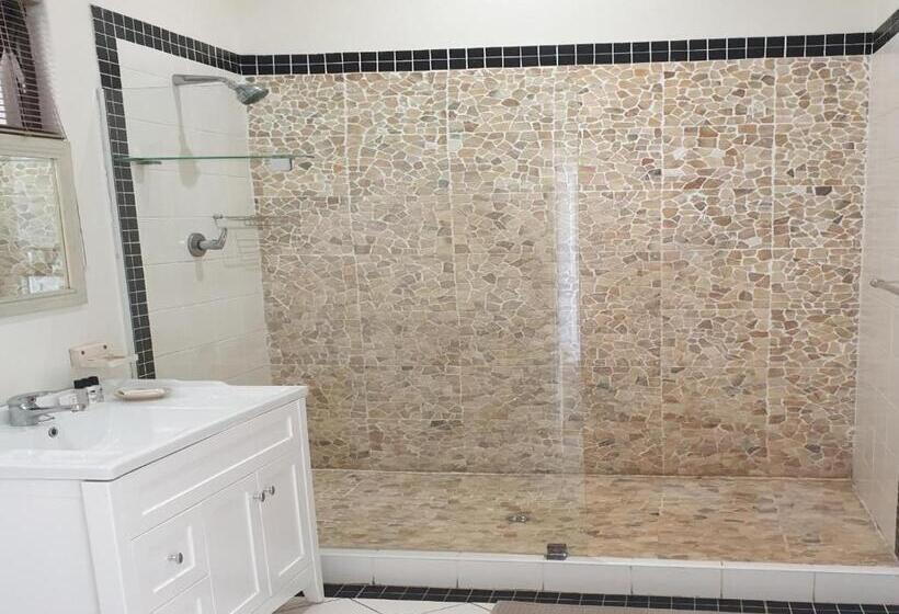 ペンション Fairway Guest House