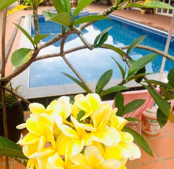 بنسيون Hello Kampot Resort