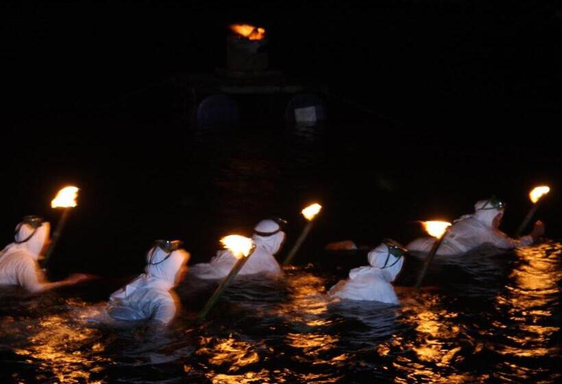 펜션 Hillside Inn Sirocco