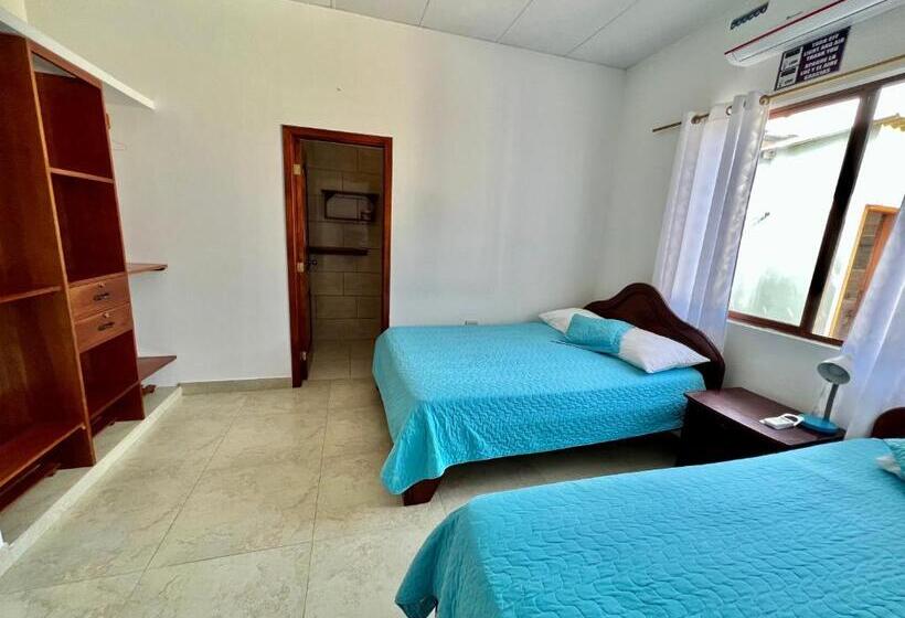 פנסיון Hostal Punta Arena