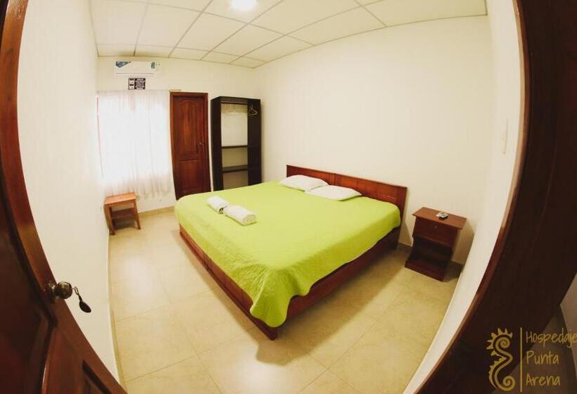 פנסיון Hostal Punta Arena