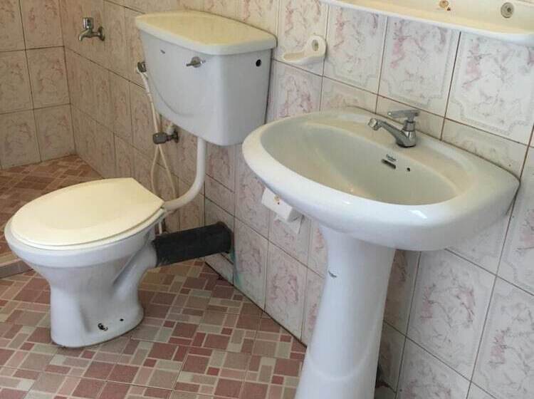 ペンション Jungle Guest House