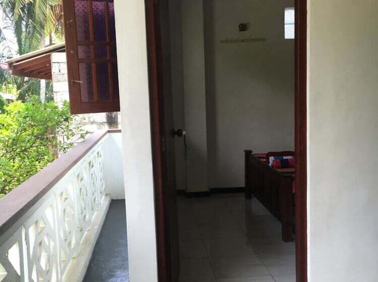 ペンション Jungle Guest House