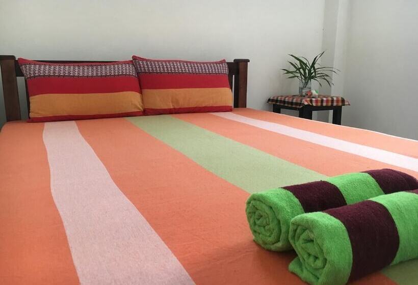 ペンション Jungle Guest House