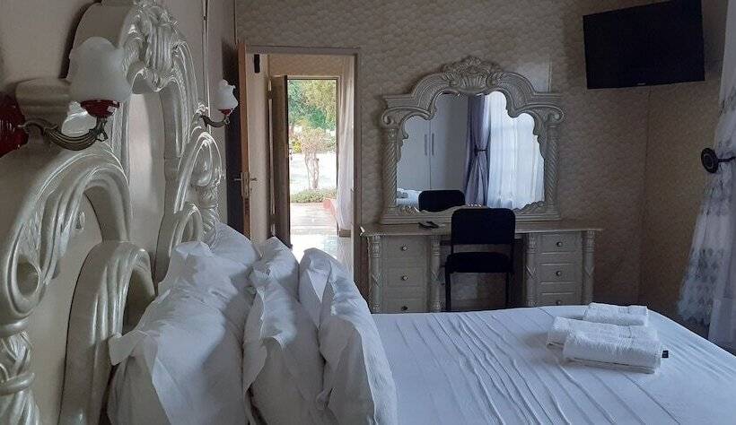بنسيون Makhadzi S Cloud Lodge