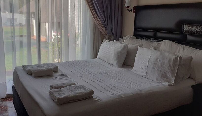 بنسيون Makhadzi S Cloud Lodge
