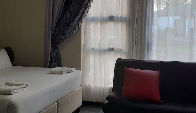 פנסיון Makhadzi S Cloud Lodge