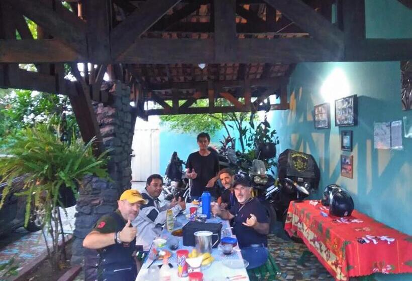 פנסיון Pousada 4 Cantos