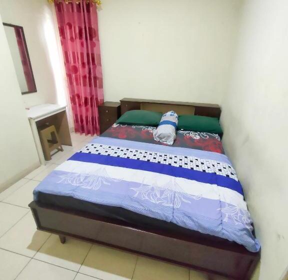 Пансион Radio Backpacker Guesthouse