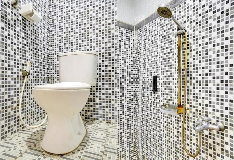 Пансион Radio Backpacker Guesthouse