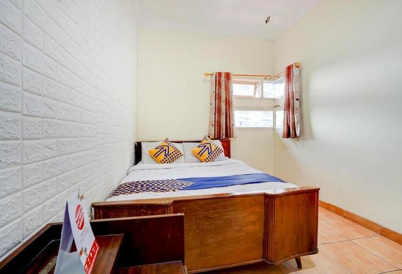 Пансион Radio Backpacker Guesthouse