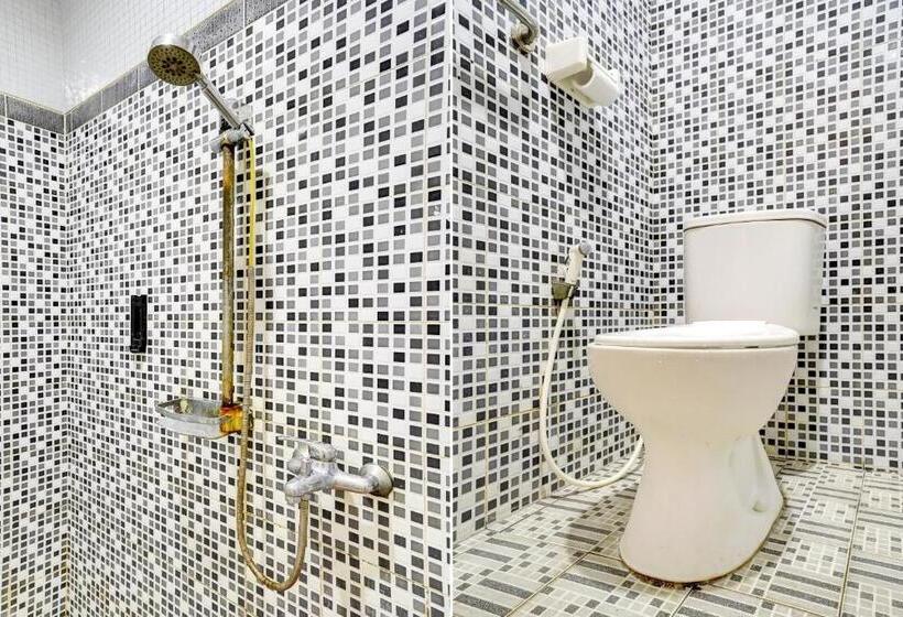 Пансион Radio Backpacker Guesthouse