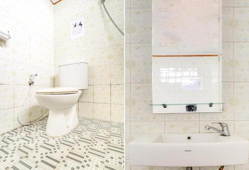 Пансион Radio Backpacker Guesthouse