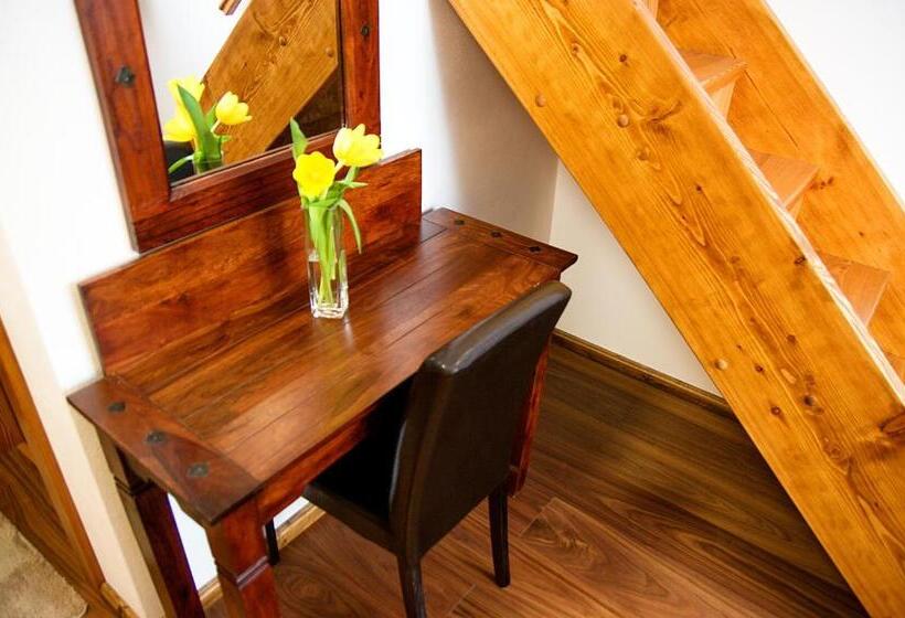 پانسیون Vila Pod Bránou