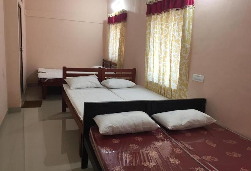 호스텔 Mega Tourist Home