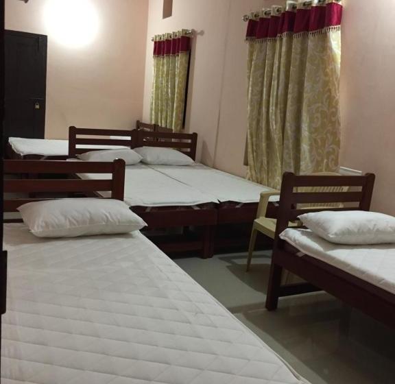 호스텔 Mega Tourist Home