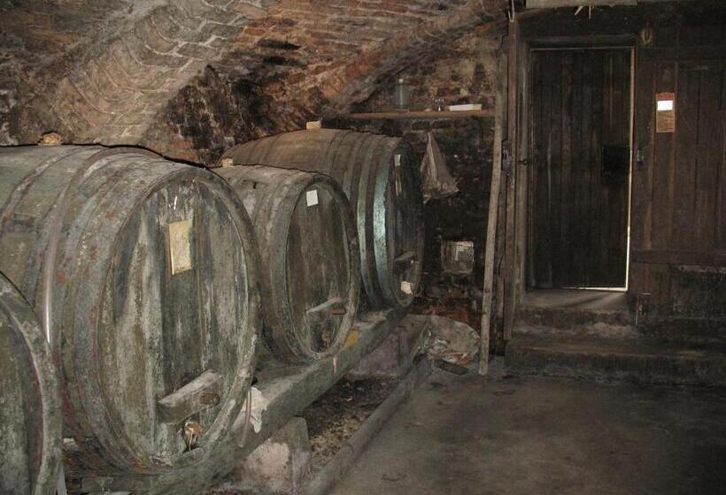 هتل Turistična Kmetija Dervarič