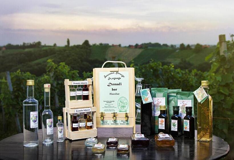 هتل Turistična Kmetija Dervarič