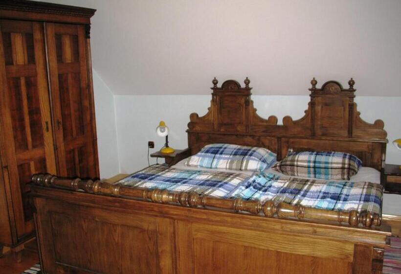 هتل Turistična Kmetija Dervarič