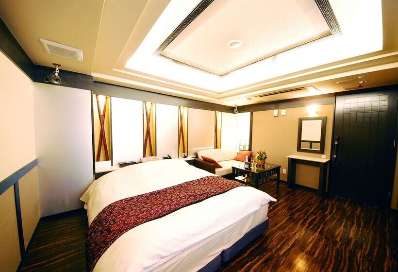 هتل Vanilla Resort Kawagoe Adults Only