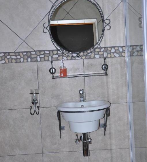 بنسيون Berg En Dal Guesthouse