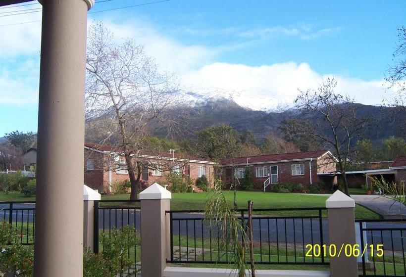 بنسيون Berg En Dal Guesthouse